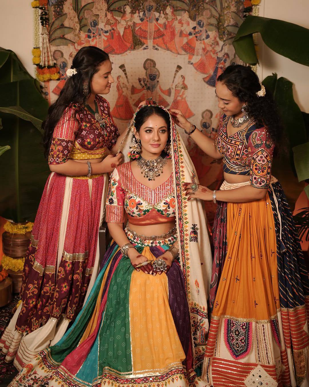 PRESENTING NEW TRENDING NAVRATRI SPECIAL CHANIYA CHOLI